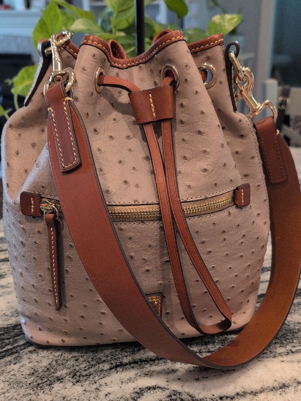 Dooney & Bourke Lt Taupe Ostrich Embossed Drawstring Bag w/Kisslock Wallet - Picture 7 of 9